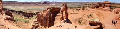 Delicate Arch panorama